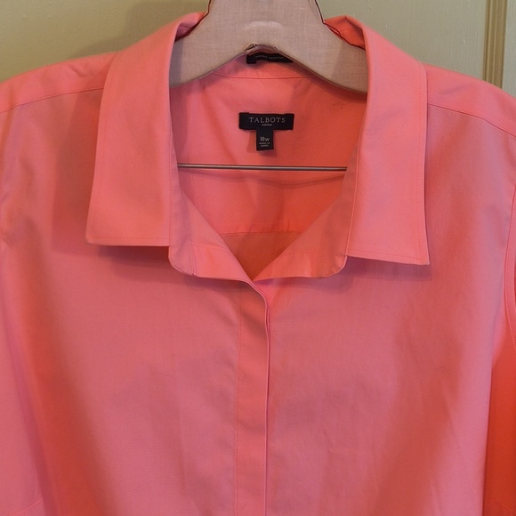 Women's Talbots Coral Sleeveless Hidden Button Up Wrinkle Resistant Blouse 18W - Picture 2 of 8